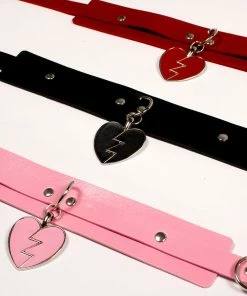 Fun Place Festivals Heart Breaker Collar